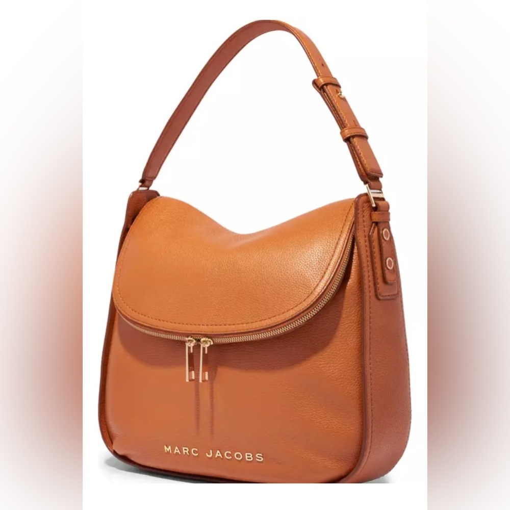 🔥🔥NEW MARC JACOBS
"THE GROOVE LEATHER HOBO BAG" (NWO)Paid $425🔥🔥